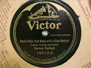 small_victor 18512 a.webp